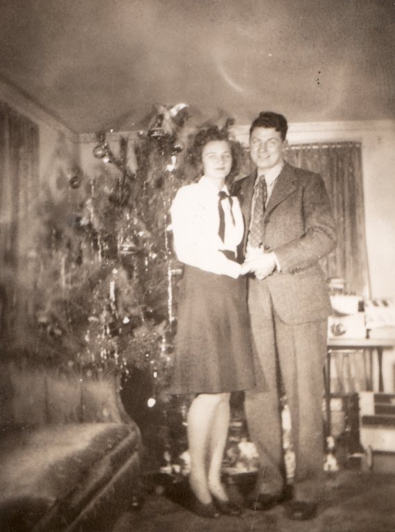 january11946jeanettecookandjohnkinnen.jpg